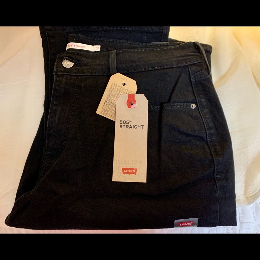 NWT Levi’s Women’s 505 Jeans Size 12M, Black.